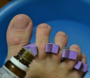 Подготовка за лечение на ноктите с капки против гъбички